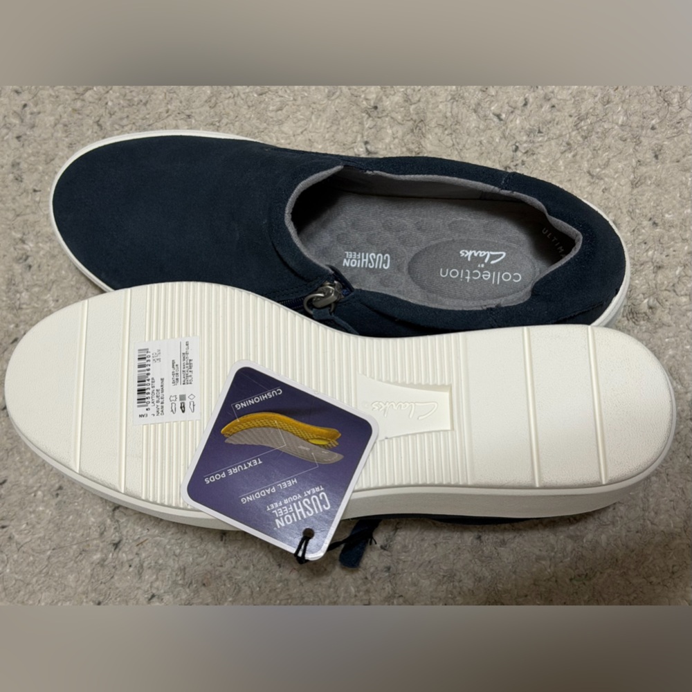 Collection by Clarks Layton Step navy slip-ons sneakers size 7.5  NEW - Picture 6 of 7